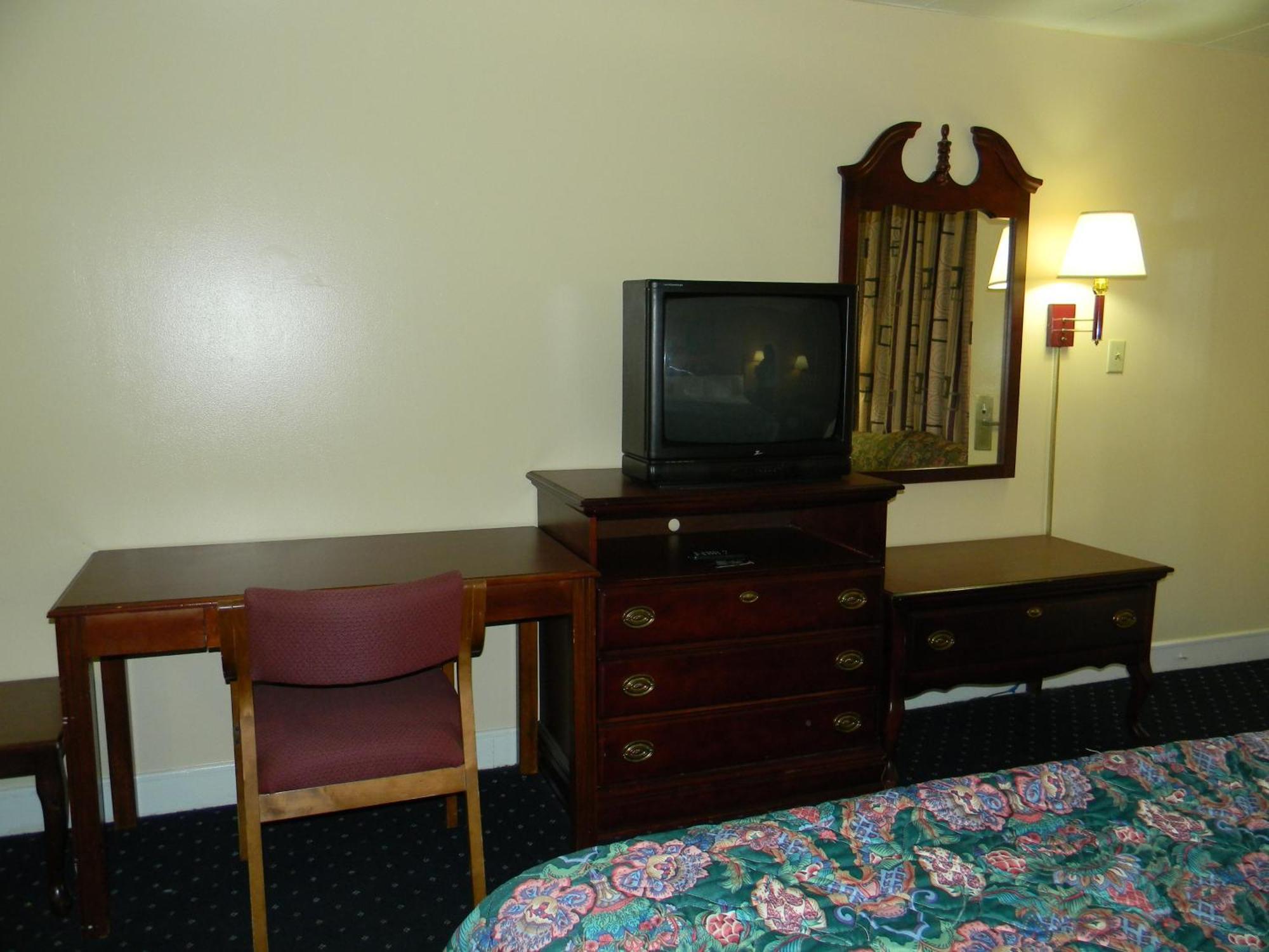 Fairfax Motel Roanoke Rapids Bilik gambar